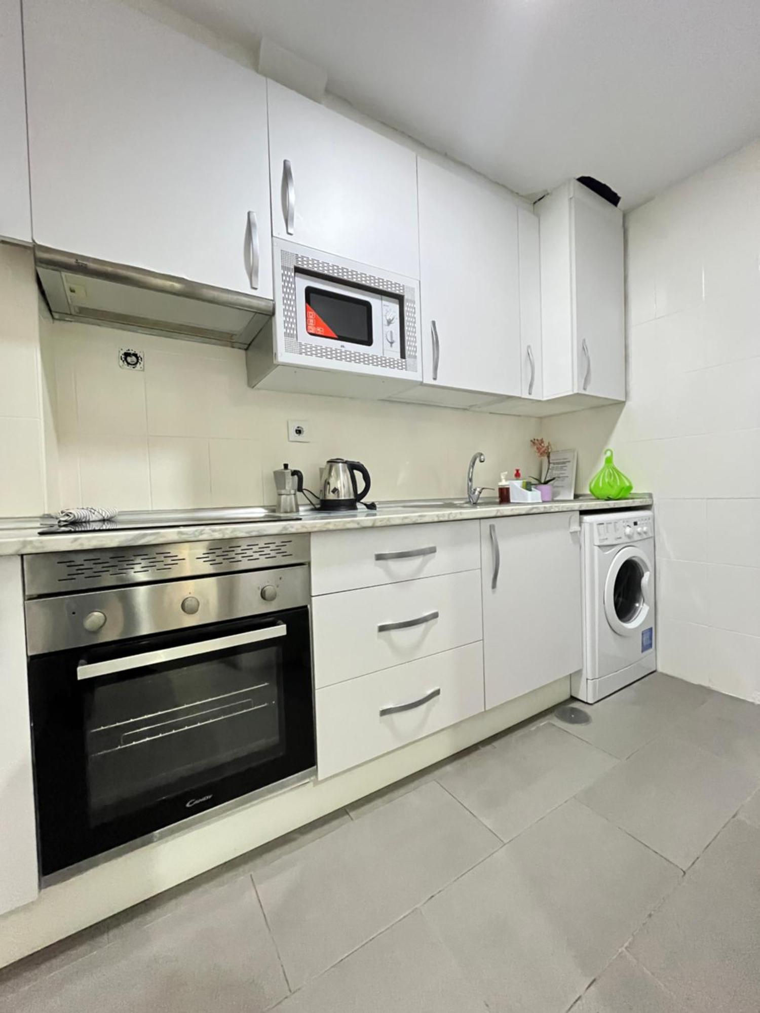 דירות מדריד Ile Aina Exterior Nuevo Pena מראה חיצוני תמונה
